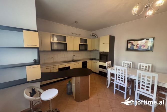 Shtepi me qera 2+1 ne Tirane - 500 Euro