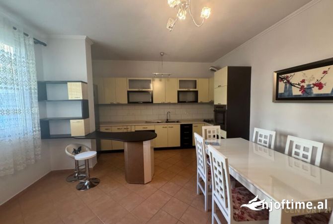 Shtepi me qera 2+1 ne Tirane - 500 Euro