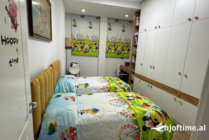 Shtepi me qera Apartament ne Tirane, 2+1, Mobilimi E mobiluar, Pagesa 750  Euro.
