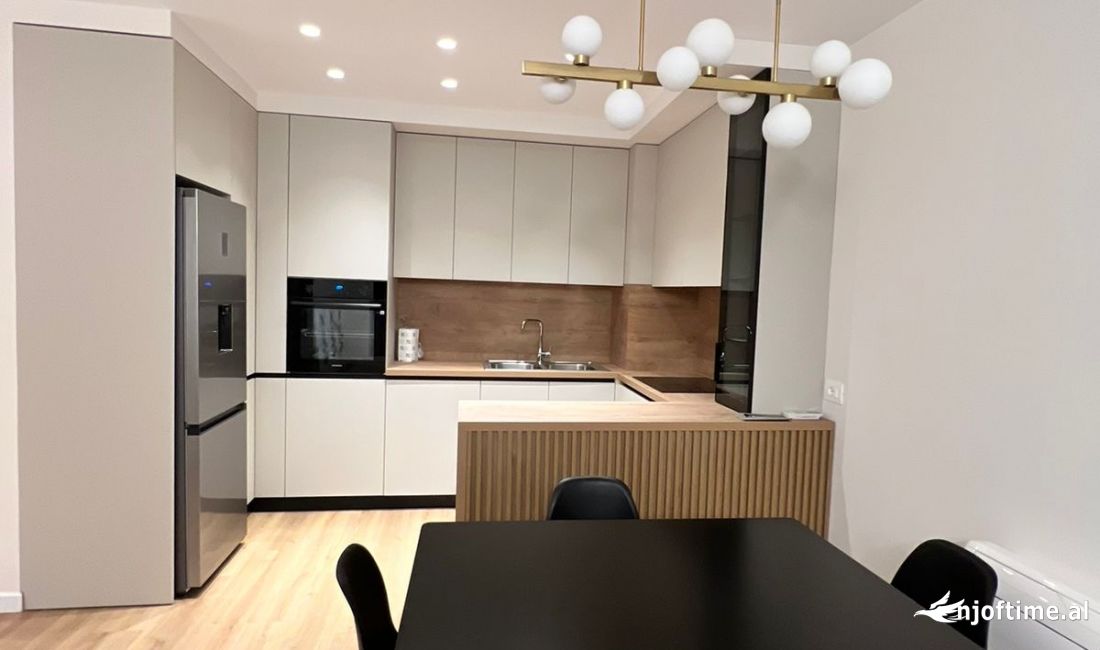 Shtepi me qera Apartament ne Tirane, 2+1, Mobilimi E mobiluar, Pagesa 750  Euro.