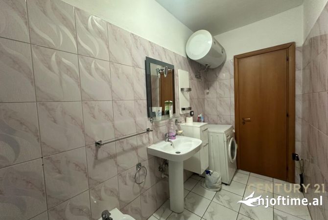 Shtepi me qera Apartament ne Tirane, 1+1, Mobilimi E mobiluar, Pagesa 550  Euro.