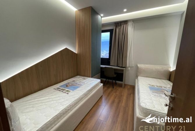 Shtepi me qera Apartament ne Tirane, 2+1, Mobilimi E mobiluar, Pagesa 830  Euro.