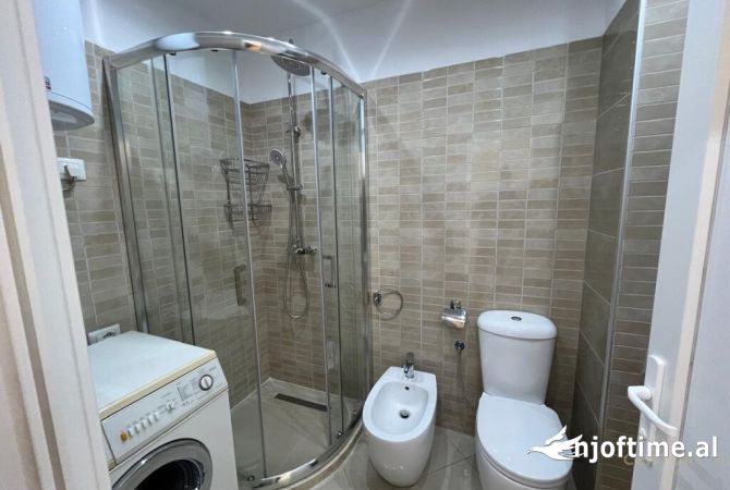 Shtepi me qera Apartament ne Tirane, 2+1, Mobilimi E mobiluar, Pagesa 750  Euro.