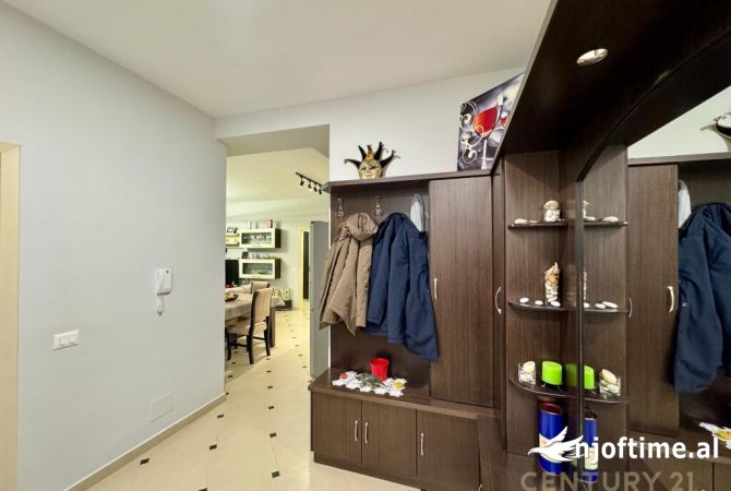 Shtepi me qera 2+1 ne Tirane - 500 Euro