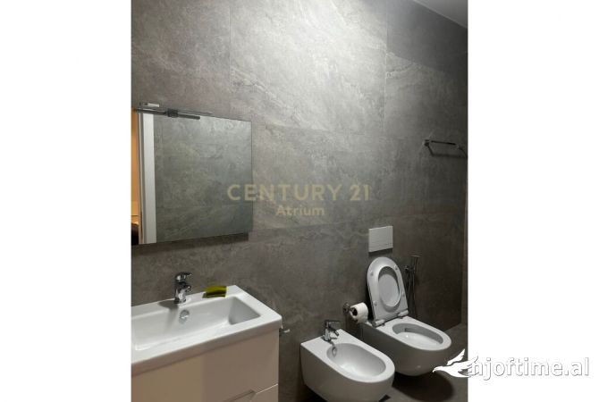 Shtepi me qera Apartament ne Tirane, 2+1, Mobilimi E mobiluar, Pagesa 750  Euro.