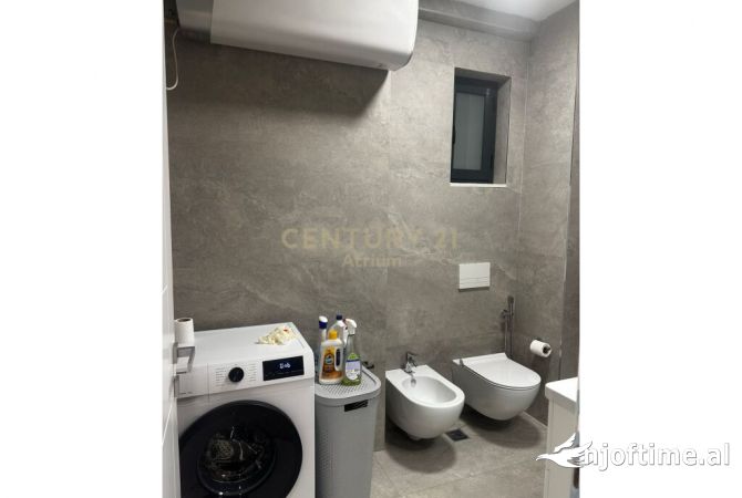 Shtepi me qera Apartament ne Tirane, 2+1, Mobilimi E mobiluar, Pagesa 750  Euro.