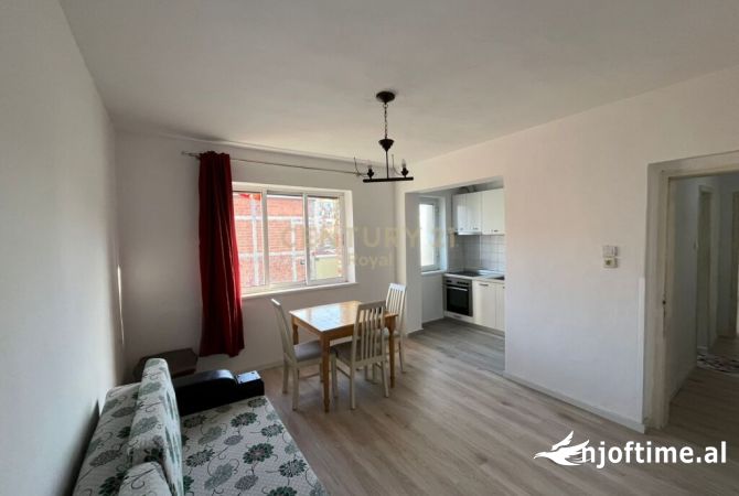 Shtepi me qera 1+1 ne Tirane - 350 Euro