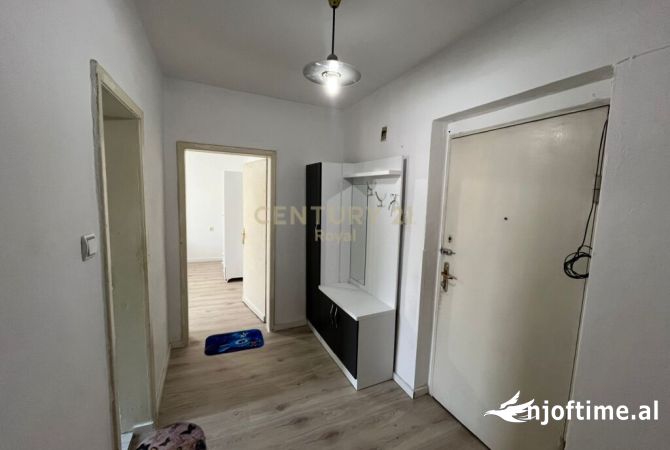 Shtepi me qera 1+1 ne Tirane - 350 Euro