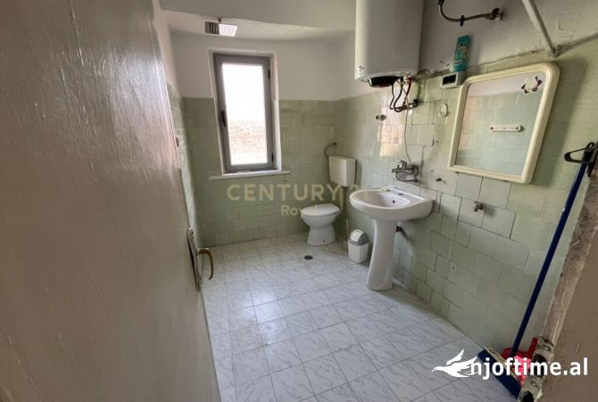 Shtepi me qera Apartament ne Tirane, 1+1, Mobilimi E mobiluar, Pagesa 350  Euro.