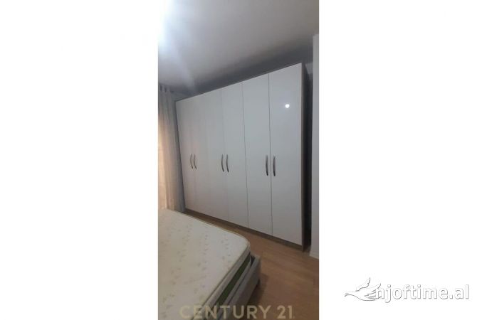 Shtepi me qera 2+1 ne Tirane - 700 Euro