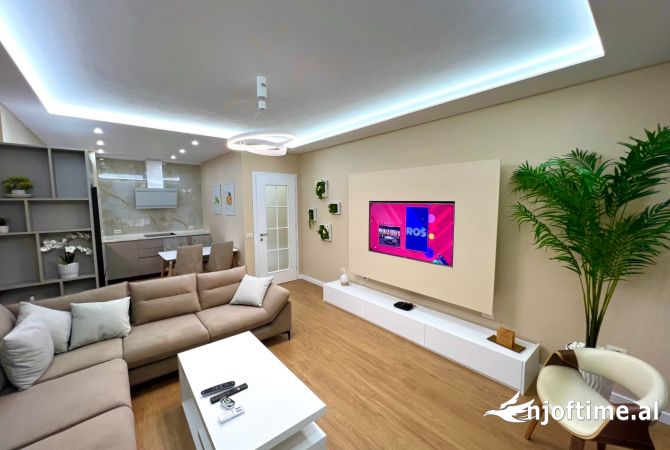 Shtepi me qera Apartament ne Tirane, 1+1, Mobilimi E mobiluar, Pagesa 750  Euro.