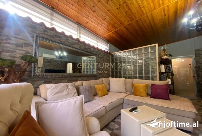 Shtepi me qera Apartament ne Tirane, 2+1, Mobilimi E mobiluar, Pagesa 550  Euro.