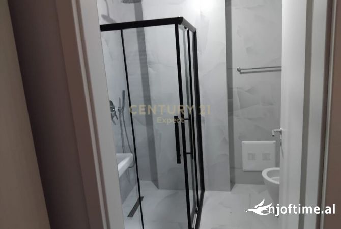 Shtepi me qera Apartament ne Tirane, 2+1, Mobilimi E mobiluar, Pagesa 500  Euro.