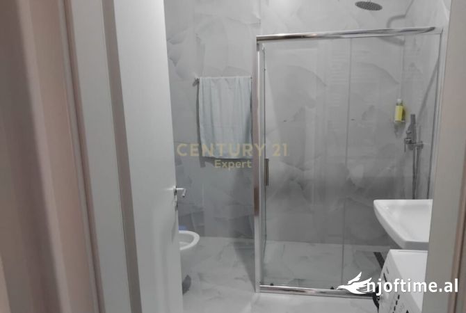 Shtepi me qera Apartament ne Tirane, 2+1, Mobilimi E mobiluar, Pagesa 500  Euro.