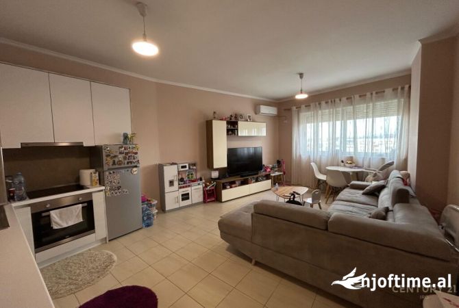 Shtepi me qera 1+1 ne Tirane - 550 Euro