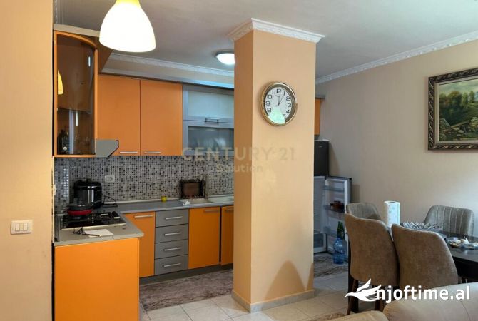 Shtepi me qera 1+1 ne Tirane - 450 Euro