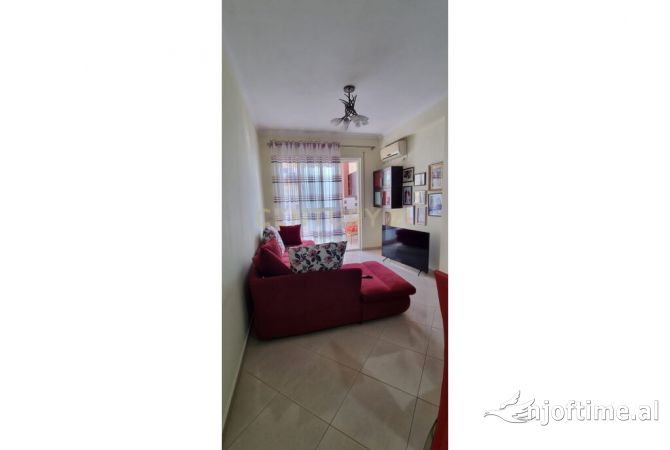 Shtepi ne shitje 1+1 ne Tirane - 90,000 Euro