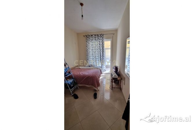Shtepi ne shitje Apartament ne Tirane, 1+1, Mobilimi E mobiluar, Pagesa 90,000  Euro.