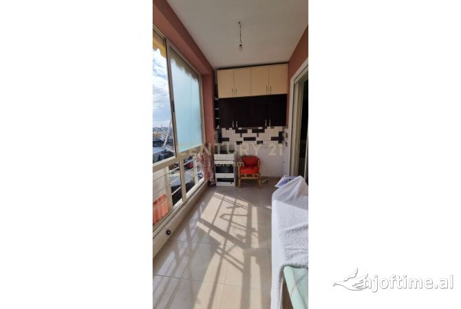 Shtepi ne shitje Apartament ne Tirane, 1+1, Mobilimi E mobiluar, Pagesa 90,000  Euro.