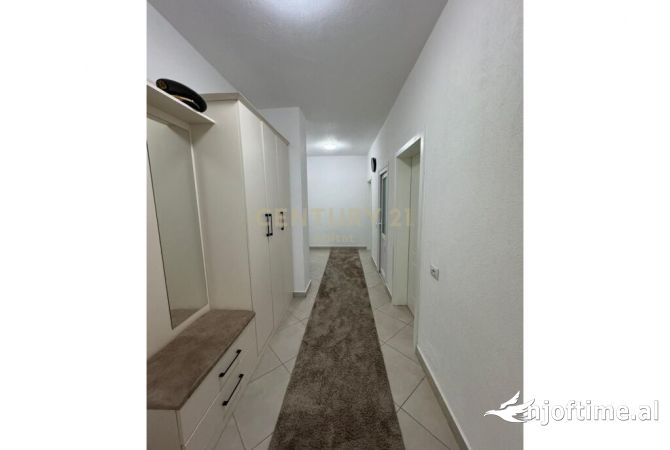 Shtepi me qera 2+1 ne Tirane - 600 Euro
