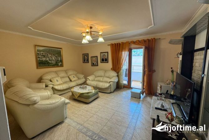 Shtepi ne shitje 2+1 ne Tirane - 200,000 Euro