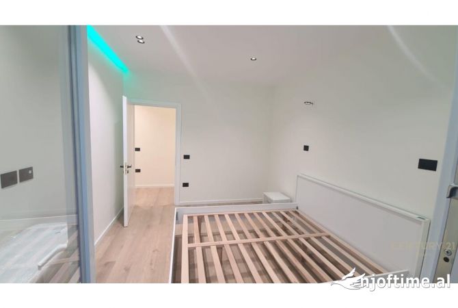 Shtepi ne shitje Apartament ne Tirane, 1+1, Mobilimi E mobiluar, Pagesa 110,000  Euro.