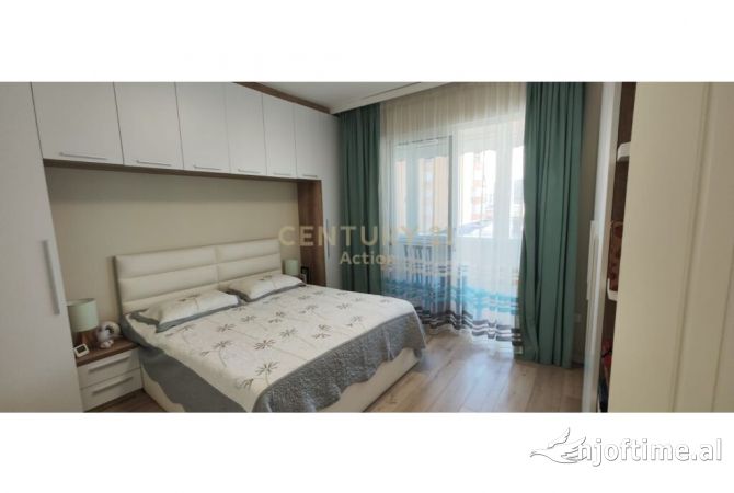 Shtepi ne shitje Apartament ne Tirane, 2+1, Mobilimi E mobiluar, Pagesa 207,000  Euro.