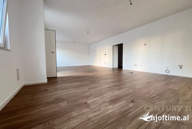 Shtepi ne shitje 4+1 ne Durres - 380,000 Euro