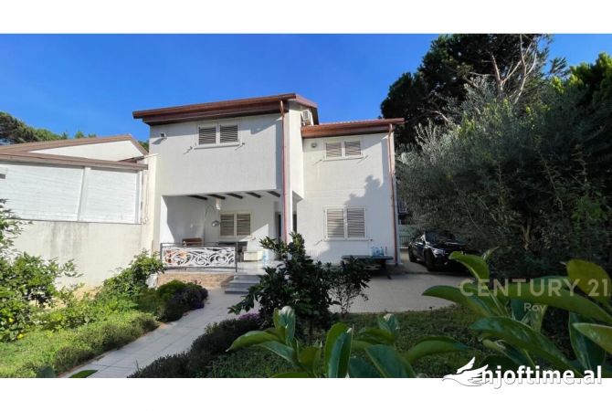Shtepi ne shitje 3+1 ne Durres - 370,000 Euro