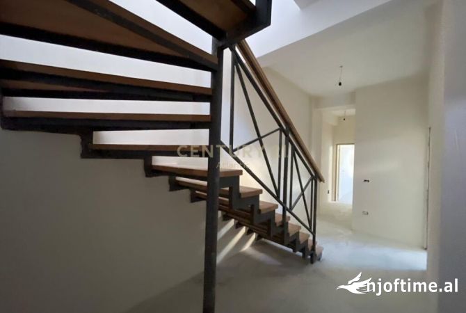 Shtepi ne shitje 3+1 ne Durres - 129,000 Euro