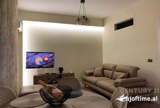 Shtepi me qera 1+1 ne Durres - 450 Euro