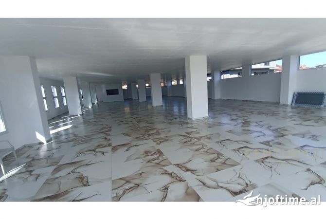 JEPET KAPANON ME QERA BUZE RRUGES KRYESORE RRASHBULL!!!