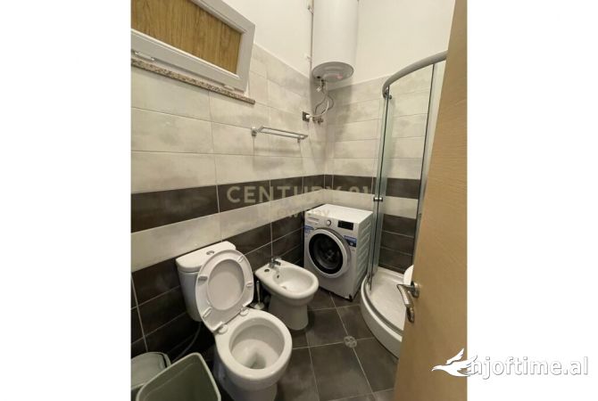 Shtepi ne shitje Apartament ne Durres, 1+1, Mobilimi E mobiluar, Pagesa 111,000  Euro.