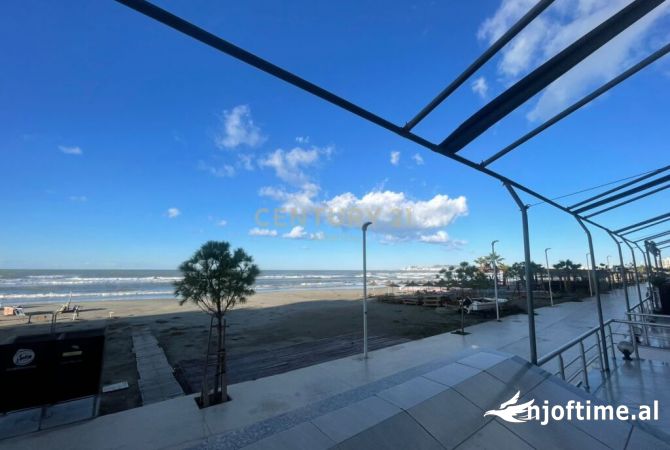 Ambient biznesi me qera 2+1 ne Durres - 2,200 Euro