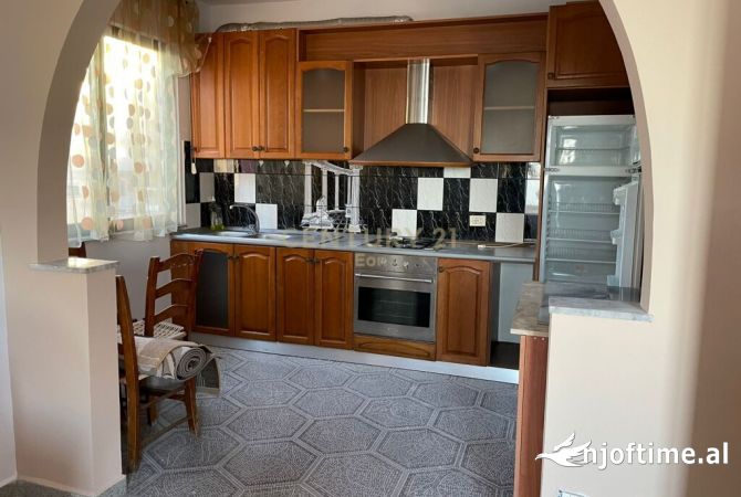Shtepi ne shitje 2+1 ne Durres - 180,000 Euro