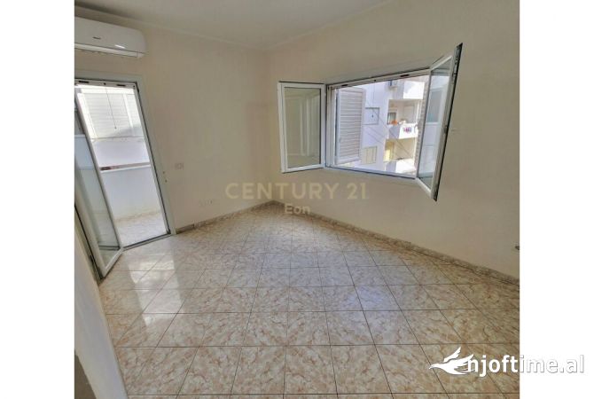 Shtepi ne shitje 1+1 ne Durres - 72,000 Euro