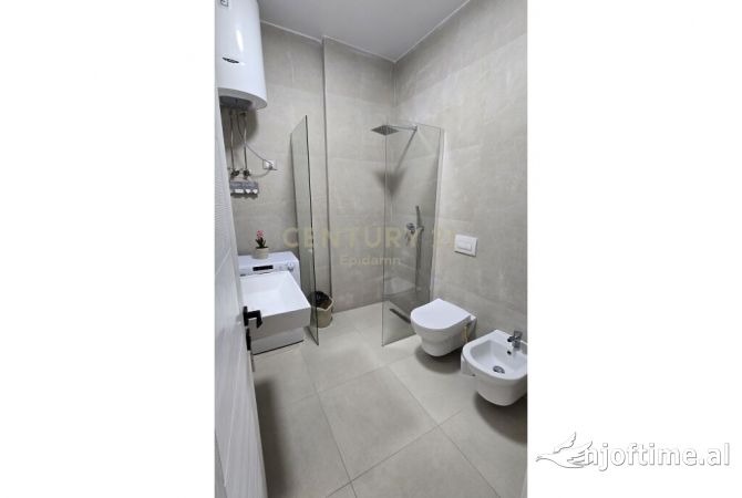 Shtepi ne shitje Apartament ne Durres, 2+1, Mobilimi E mobiluar, Pagesa 202,000  Euro.