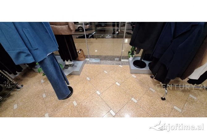 Ambient biznesi ne shitje 1+1 ne Durres - 200,000 Euro