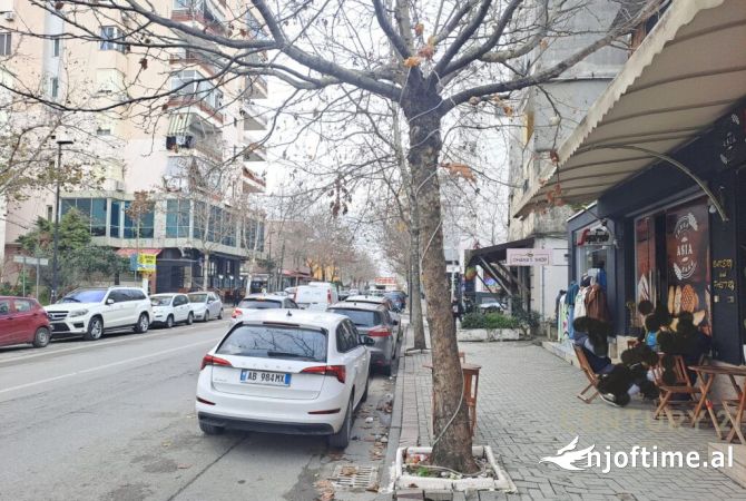 Ambient biznesi ne shitje 1+1 ne Durres - 300,000 Euro