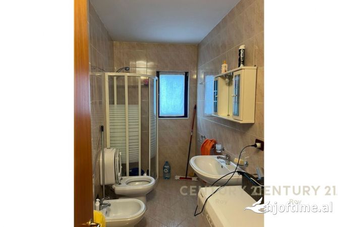 Shtepi ne shitje Apartament ne Durres, 1+1, Mobilimi Pjeserisht e mobiluar, Pagesa 68,000  Euro.