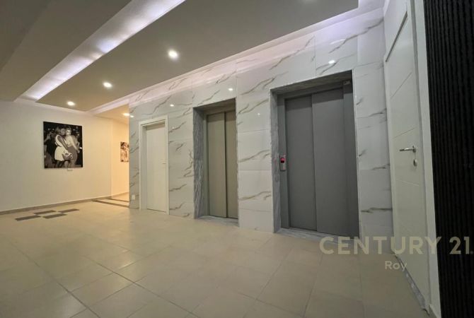 Shtepi ne shitje Apartament ne Durres, Garsoniere, Mobilimi Bosh, pa mobiluar, Pagesa 67,116  Euro.