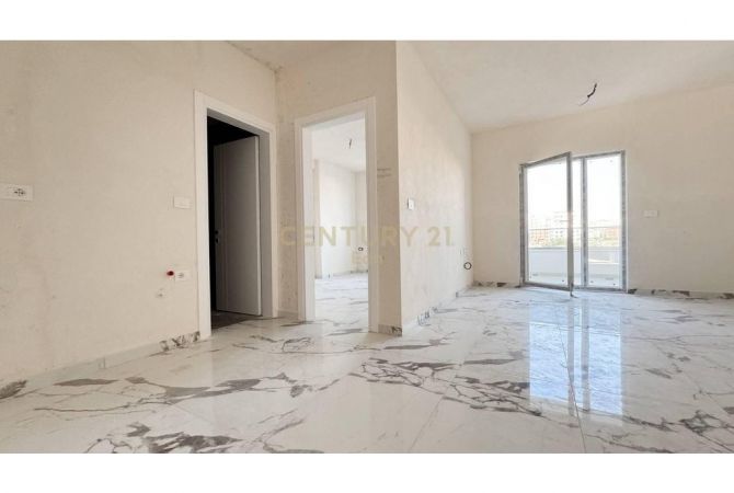 Shtepi ne shitje Apartament ne Durres, 1+1, Mobilimi Bosh, pa mobiluar, Pagesa 89,278  Euro.