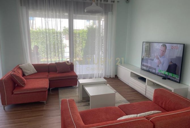 Shtepi ne shitje Vila Luksoze ne Durres, 3+1, Mobilimi E mobiluar, Pagesa 550,000  Euro.