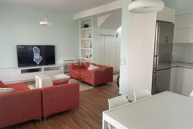 Shtepi ne shitje Vila Luksoze ne Durres, 3+1, Mobilimi E mobiluar, Pagesa 550,000  Euro.