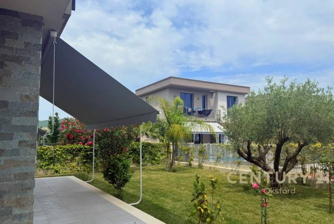 Shtepi ne shitje Vila Luksoze ne Durres, 3+1, Mobilimi E mobiluar, Pagesa 440,000  Euro.