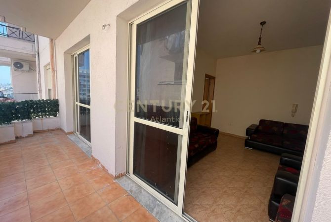 Shtepi ne shitje Apartament ne Durres, 1+1, Mobilimi Pjeserisht e mobiluar, Pagesa 80,000  Euro.