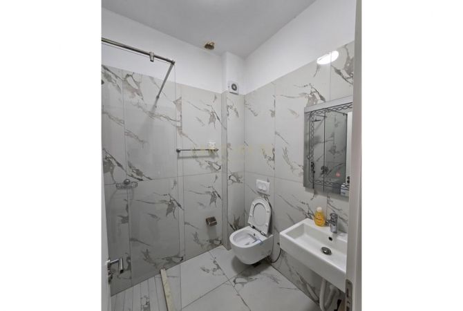 Shtepi ne shitje Apartament ne Durres, 1+1, Mobilimi E mobiluar, Pagesa 98,000  Euro.