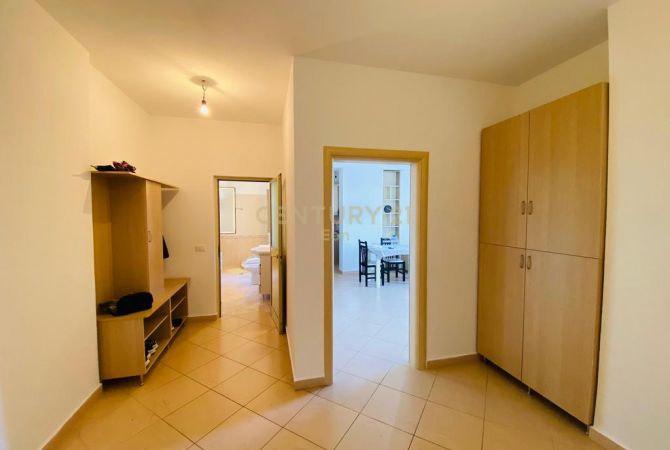 Shtepi ne shitje Apartament ne Durres, 2+1, Mobilimi Pjeserisht e mobiluar, Pagesa 145,000  Euro.