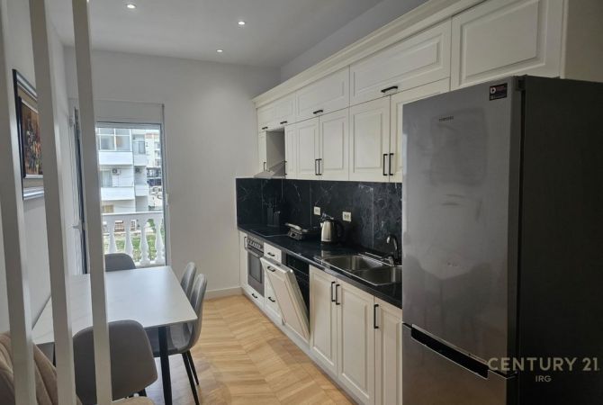 Shtepi ne shitje Apartament ne Durres, 2+1, Mobilimi E mobiluar, Pagesa 110,000  Euro.