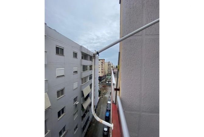 Shtepi ne shitje Apartament ne Durres, 1+1, Mobilimi E mobiluar, Pagesa 85,000  Euro.